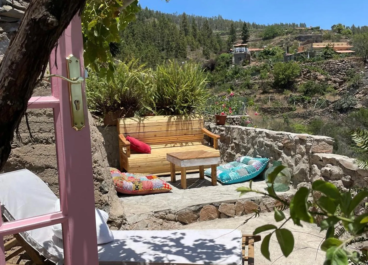 Rosas Maerchenhafte Finca Mit Pool Vilaflor
